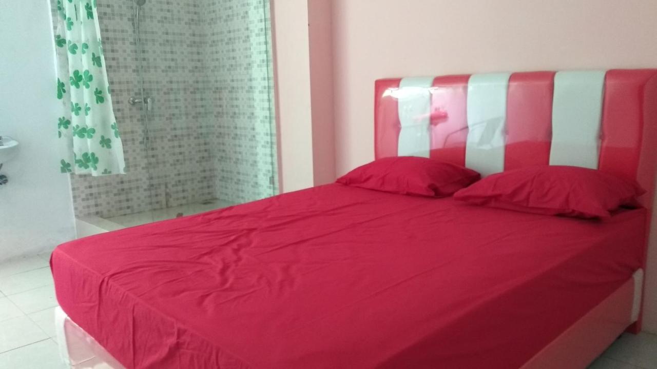 Uni Inn Semarang - Gunung Pati Extérieur photo